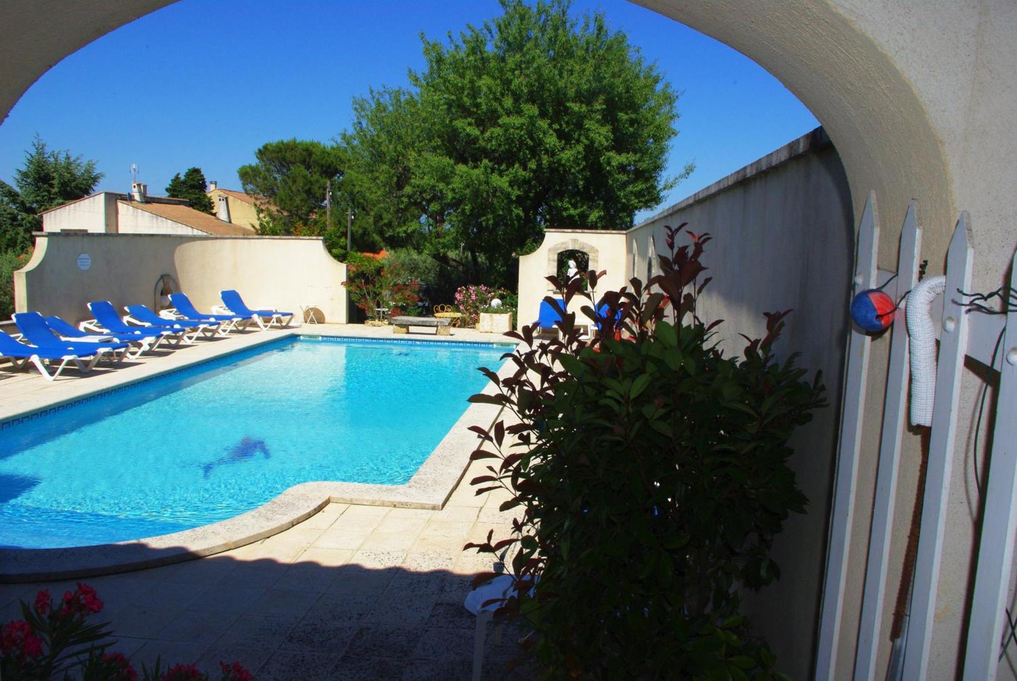 Le Mas De L'Amandier Saint-Saturnin-lès-Avignon 외부 사진